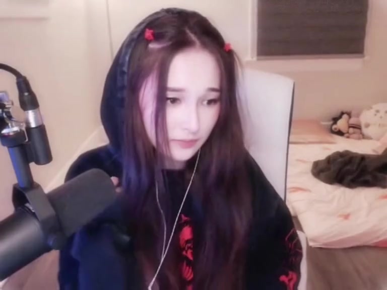 @୨୧ zzztinakitten