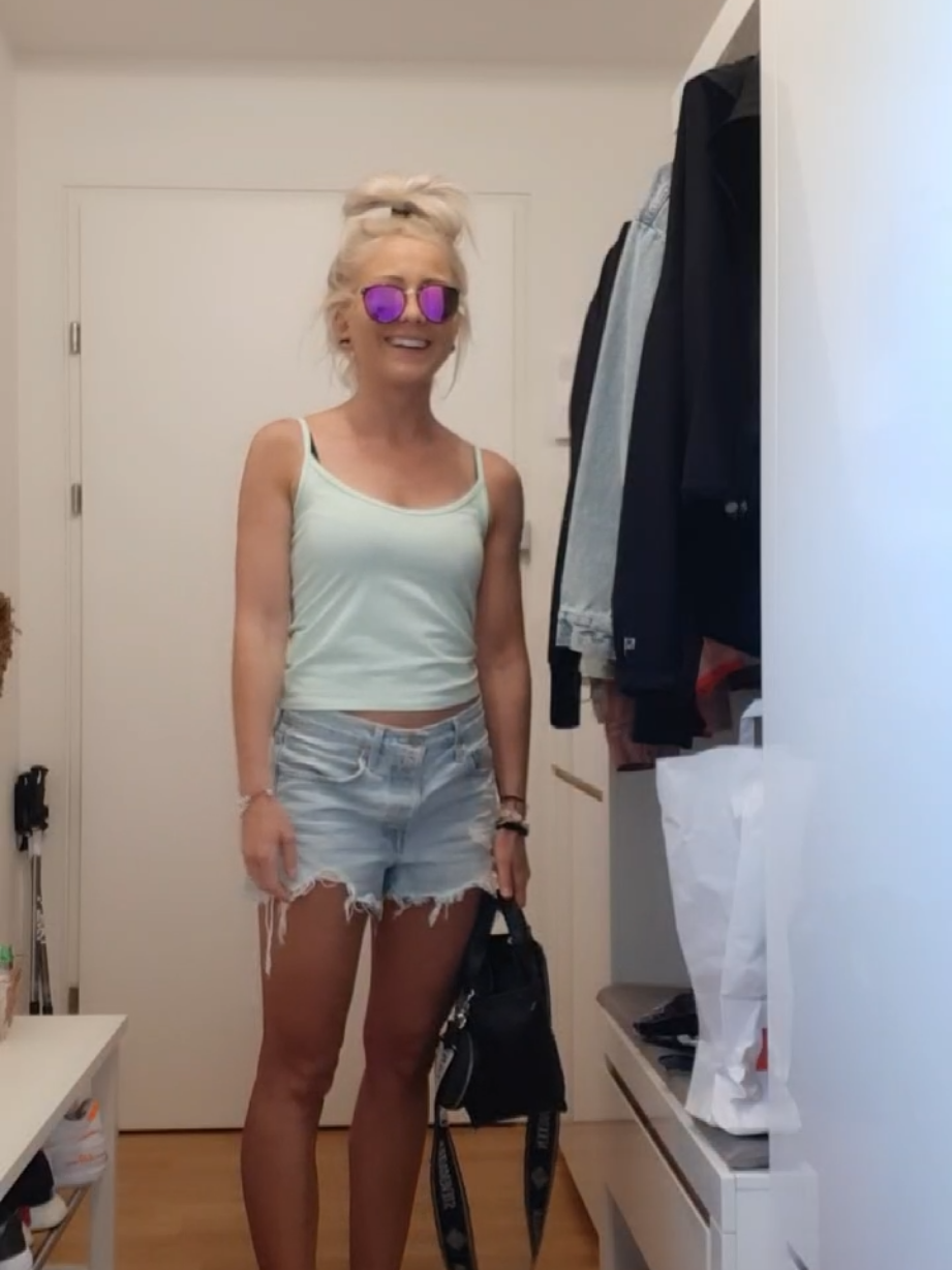 @Eva