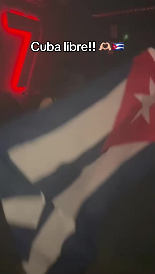 @Arianna Alvarez🇨🇺