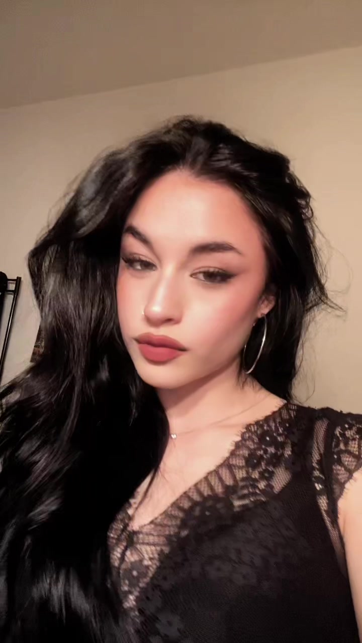 @RHYLLOW