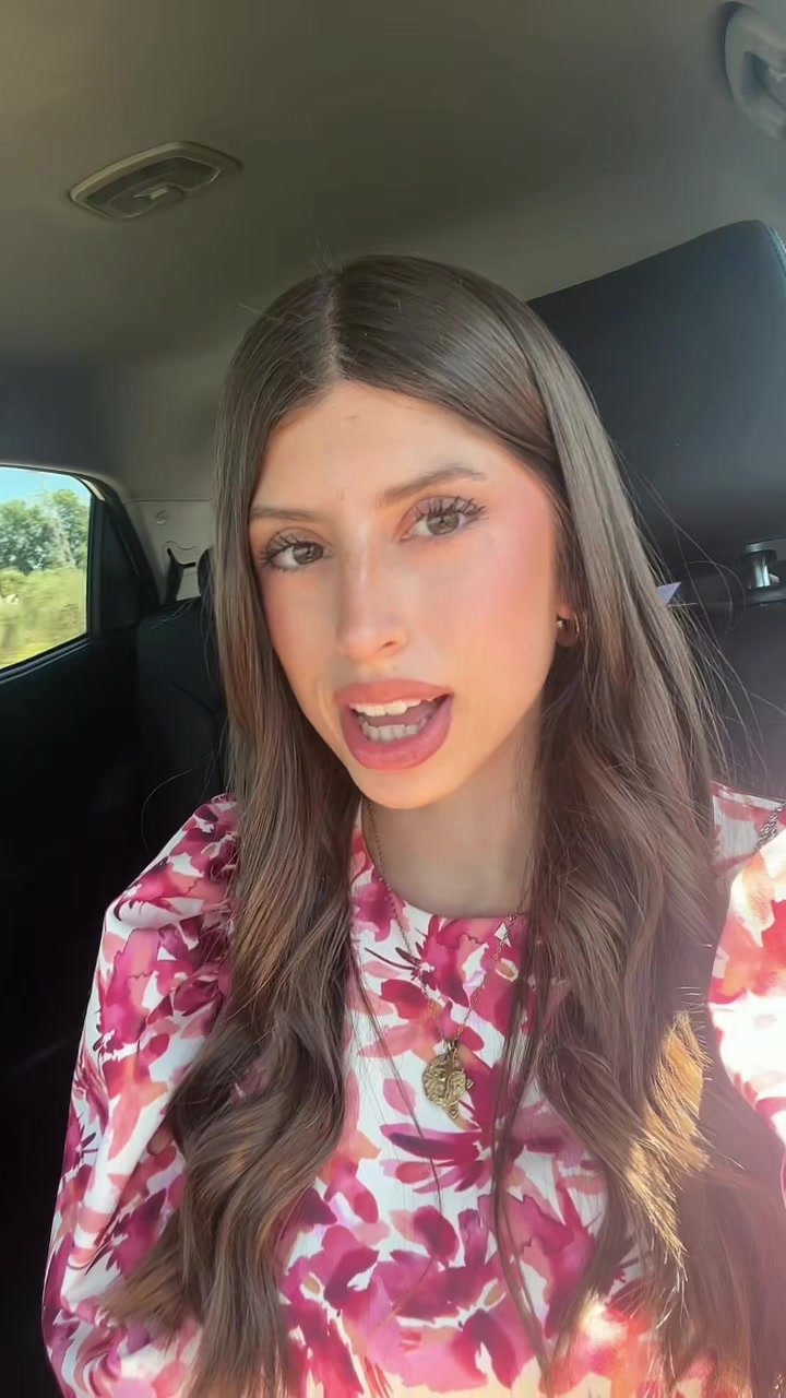 @Luc&iacute;a Ramirez