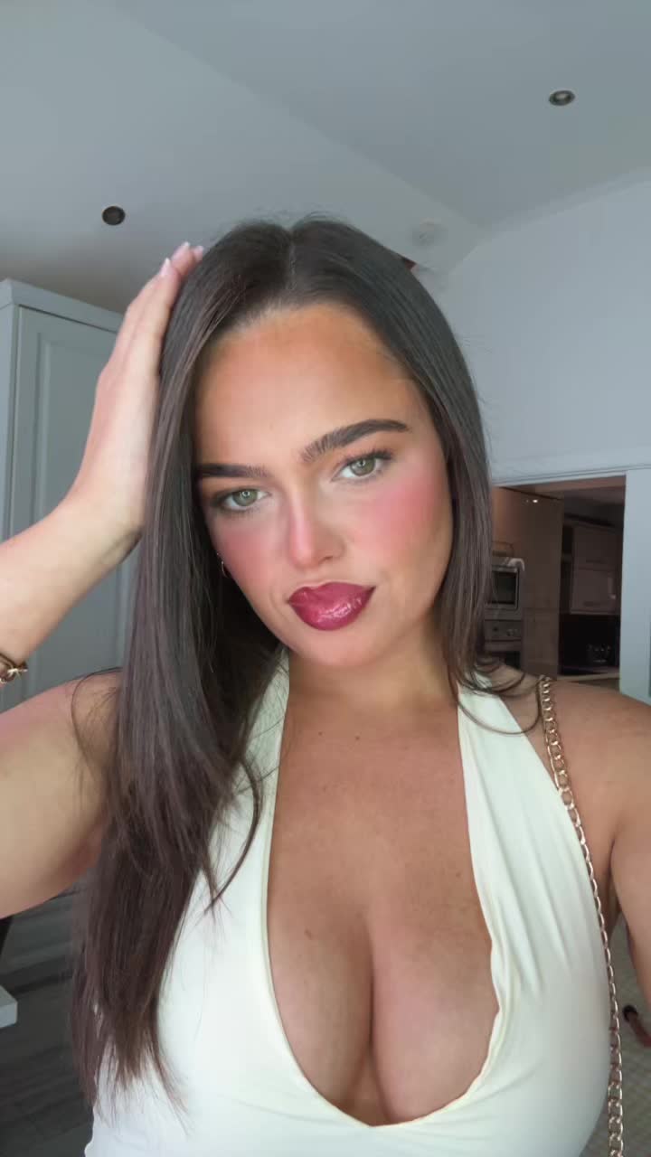 @Zo&euml; Ryan❤️