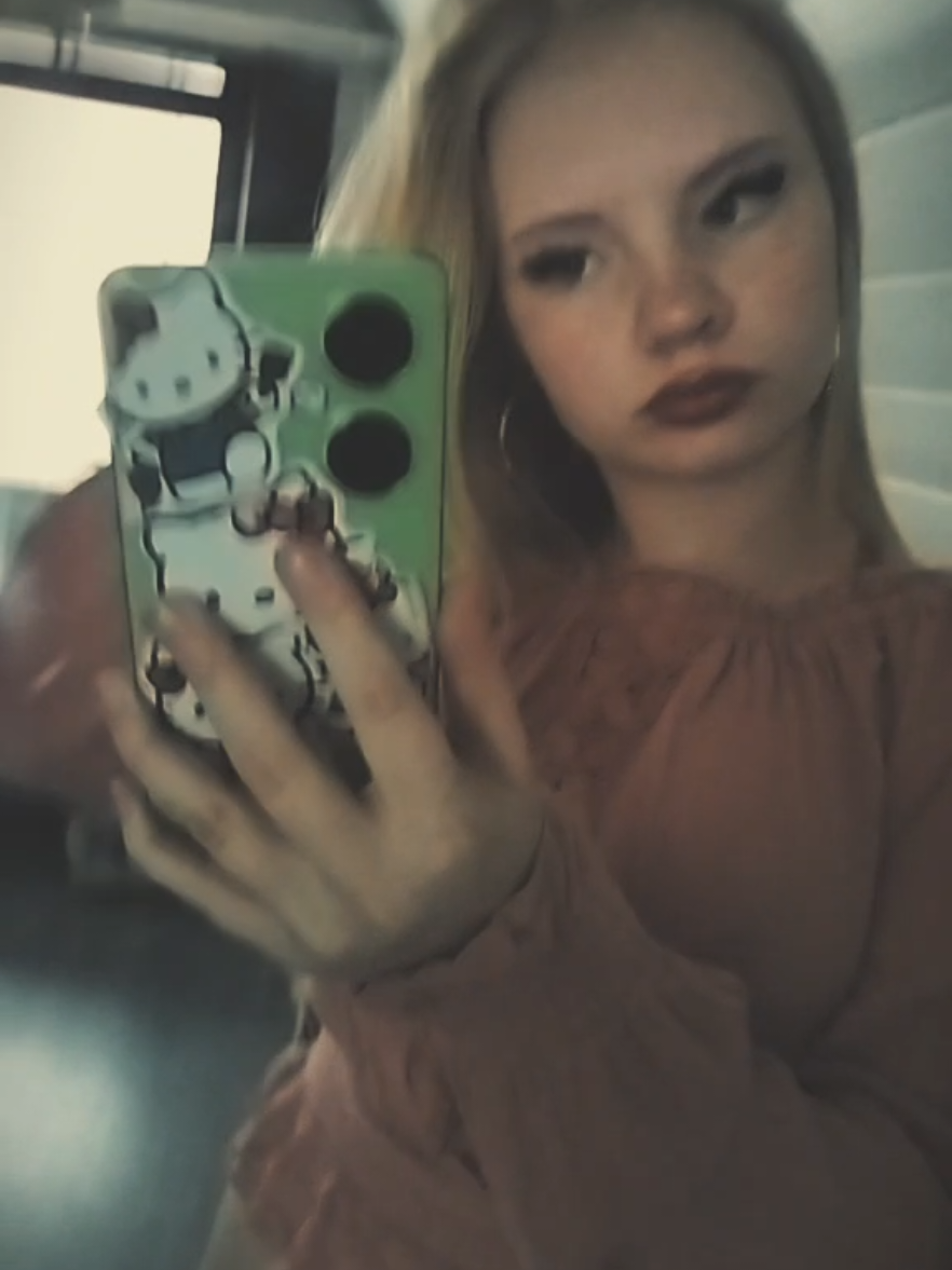 @Isabella