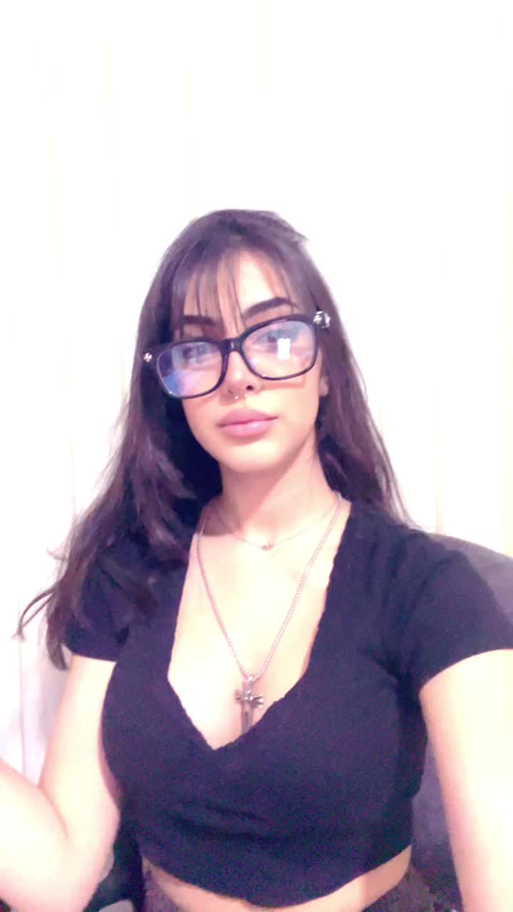@heliiawi._