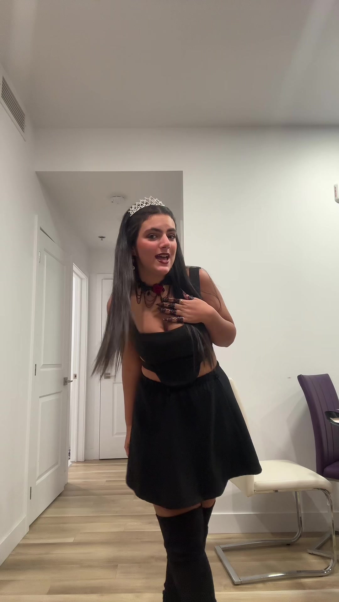 @angela_dahdouh