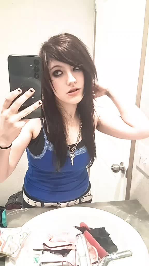 @ZoeyIsDead丰🏴☠️🦴