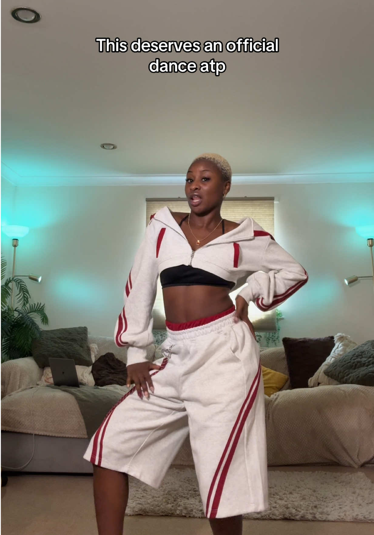 @ItsJustNifè