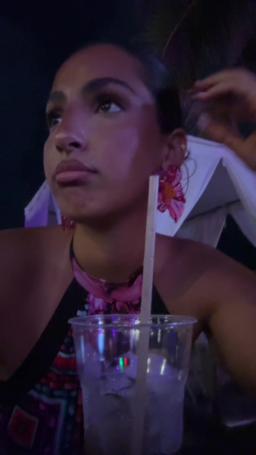 @Adjé