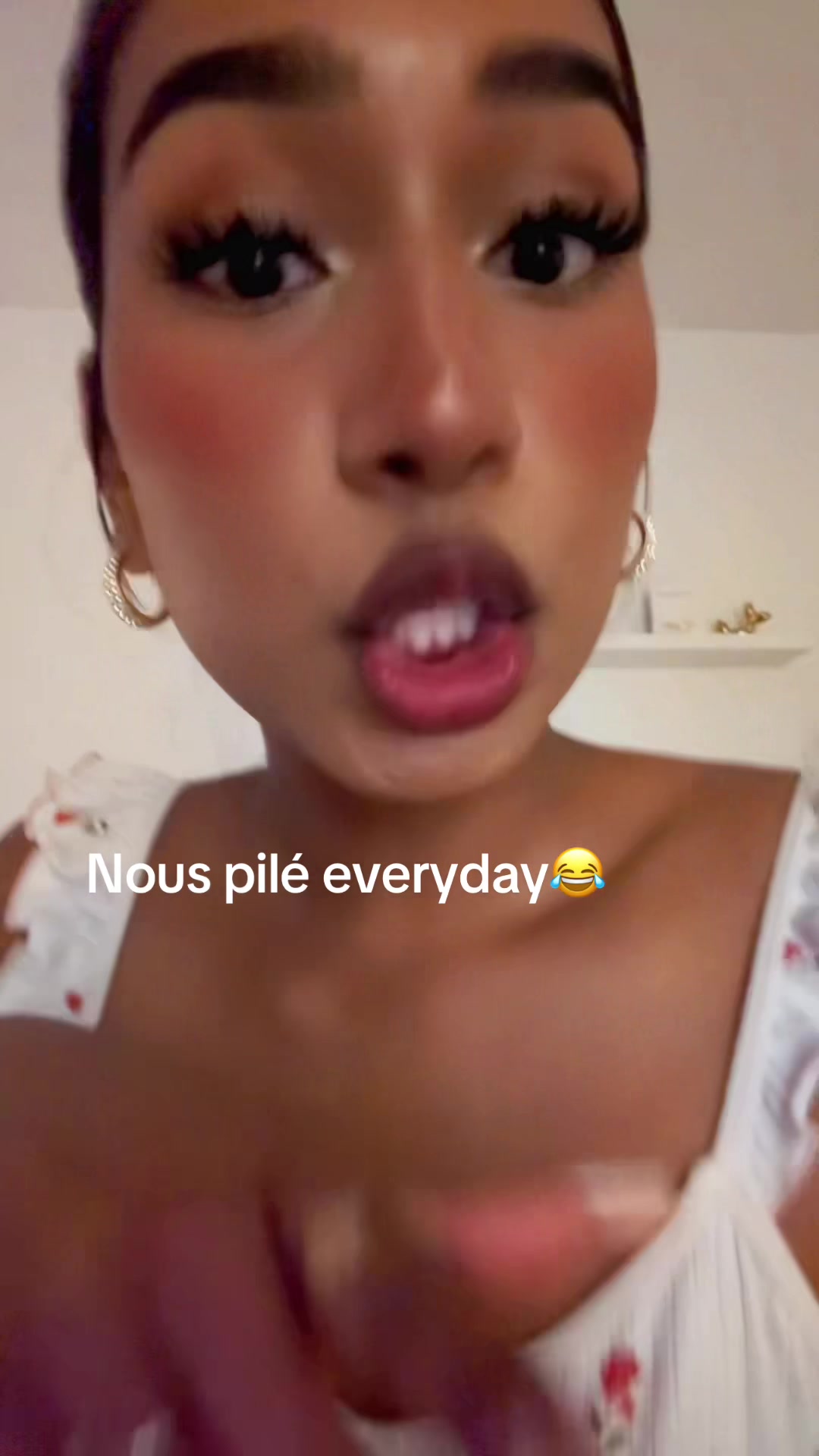 @<3