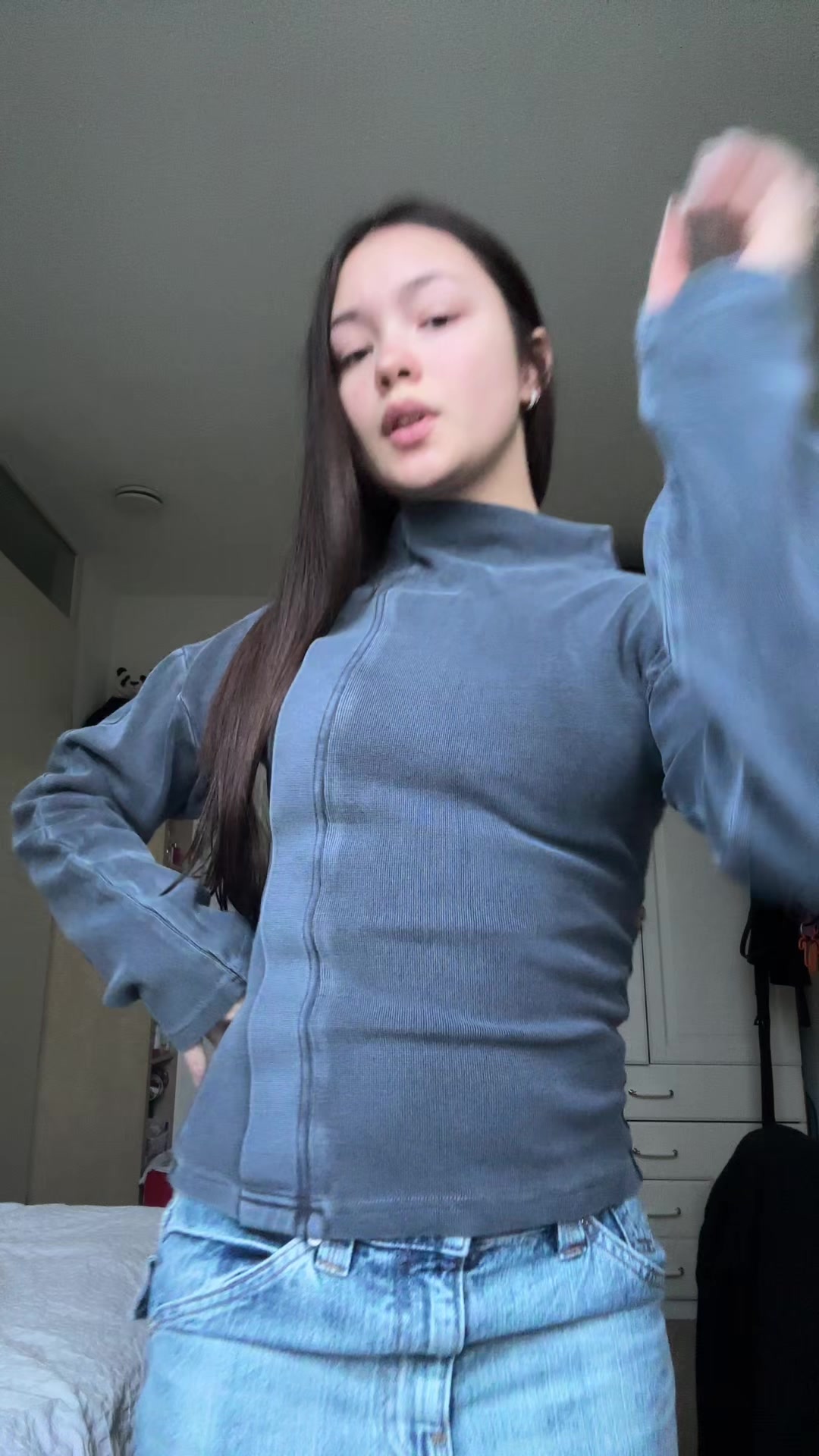 @trishiepishie