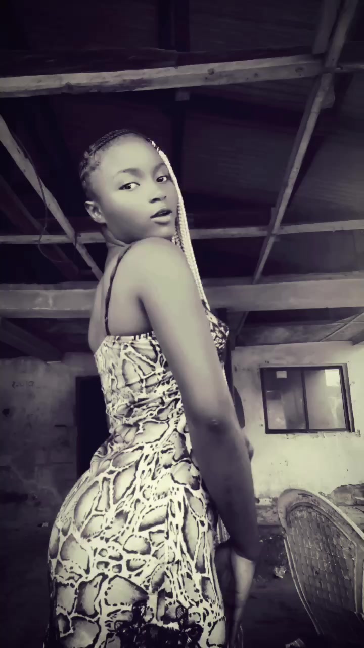 @AYINKE TOHSEXY