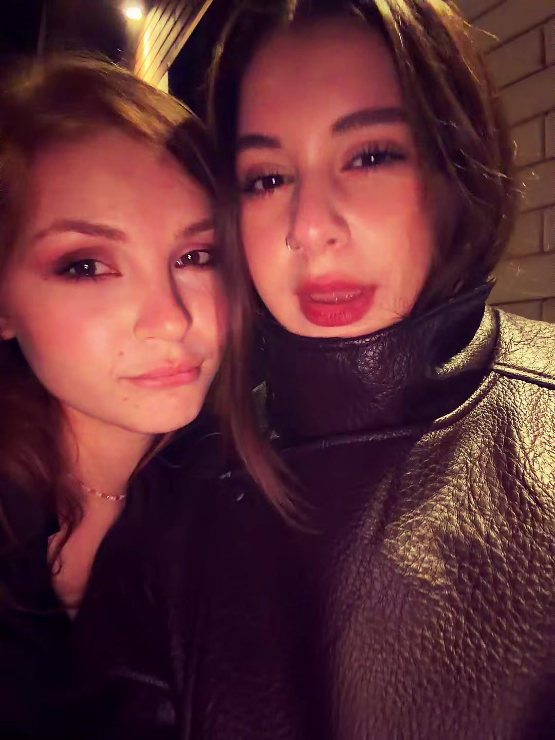 @viksiaa