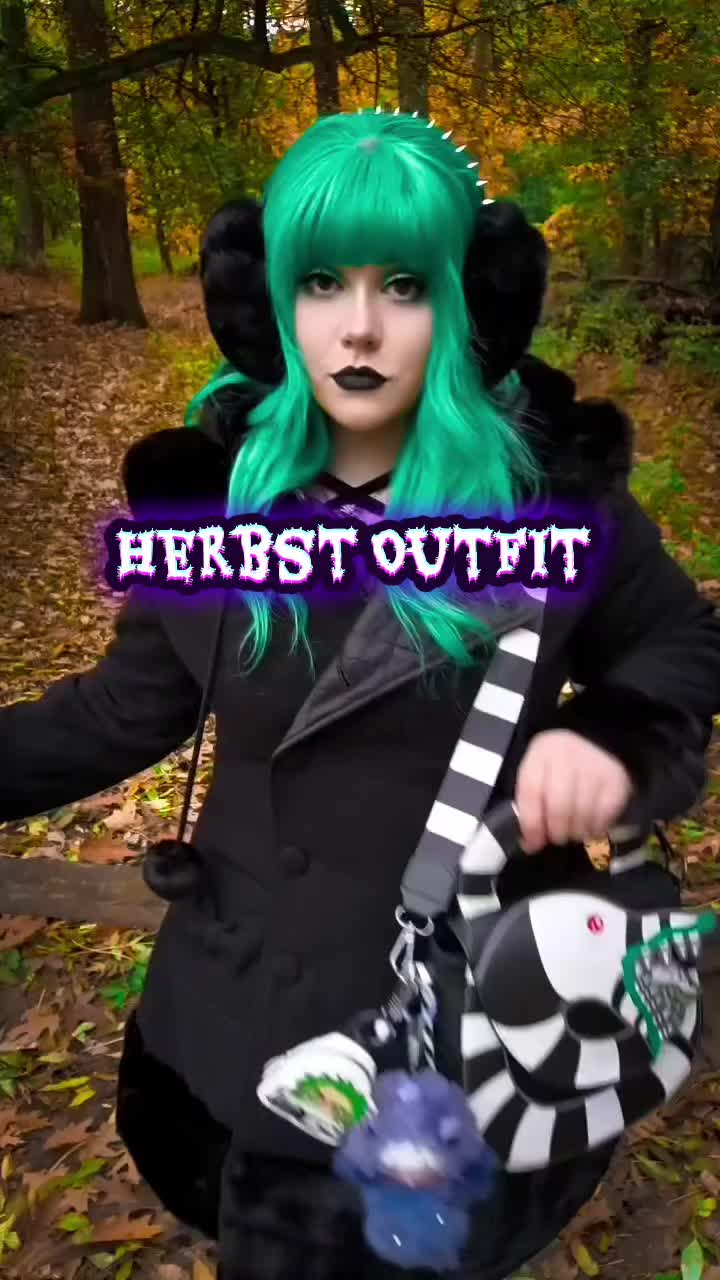 @lucinda_crimson