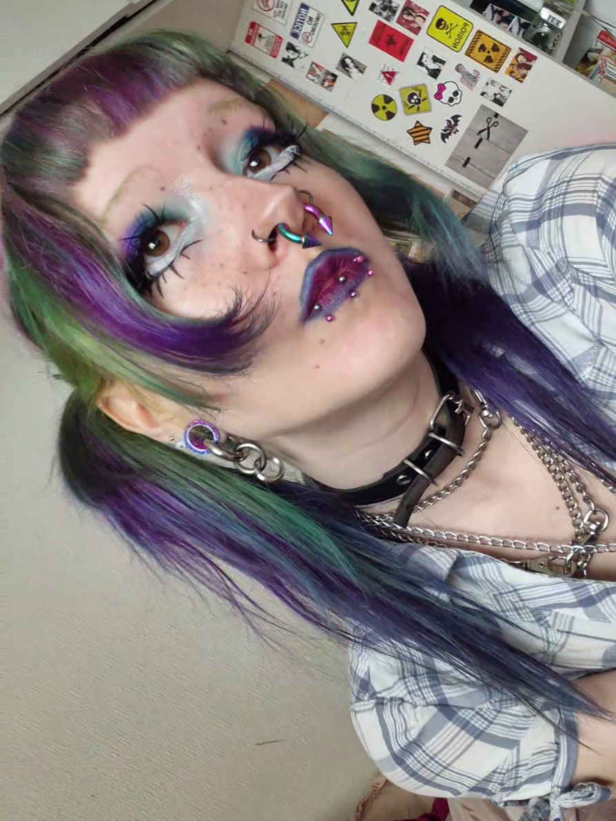 @porcelaindoll☣