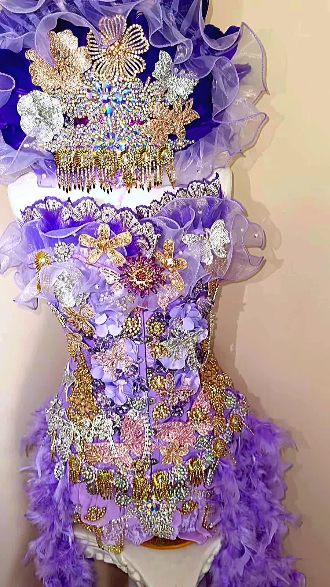 @costumemadecostumes