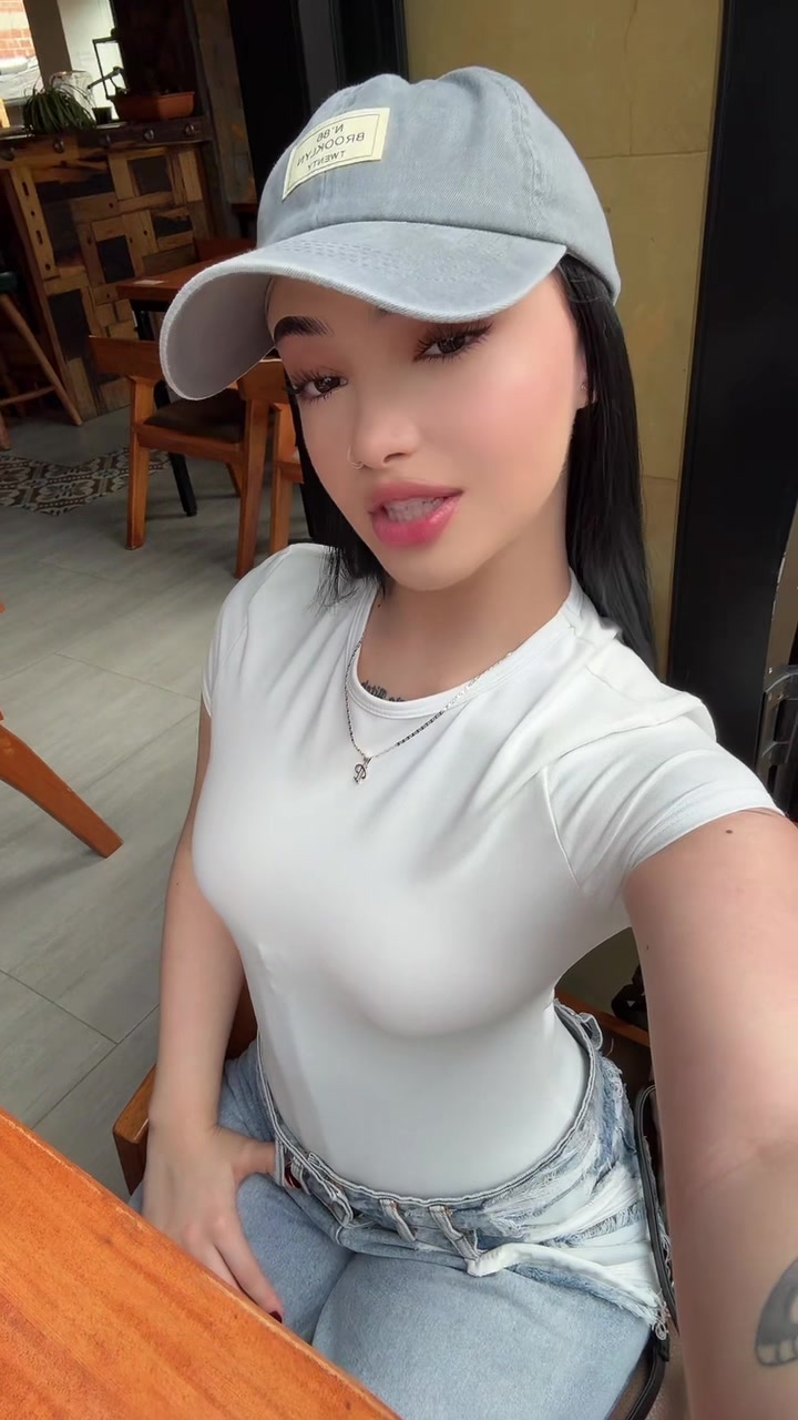@Tᑌ ᗷᗩᗷY ᗷᖇᗩTᘔ 🐺🖤