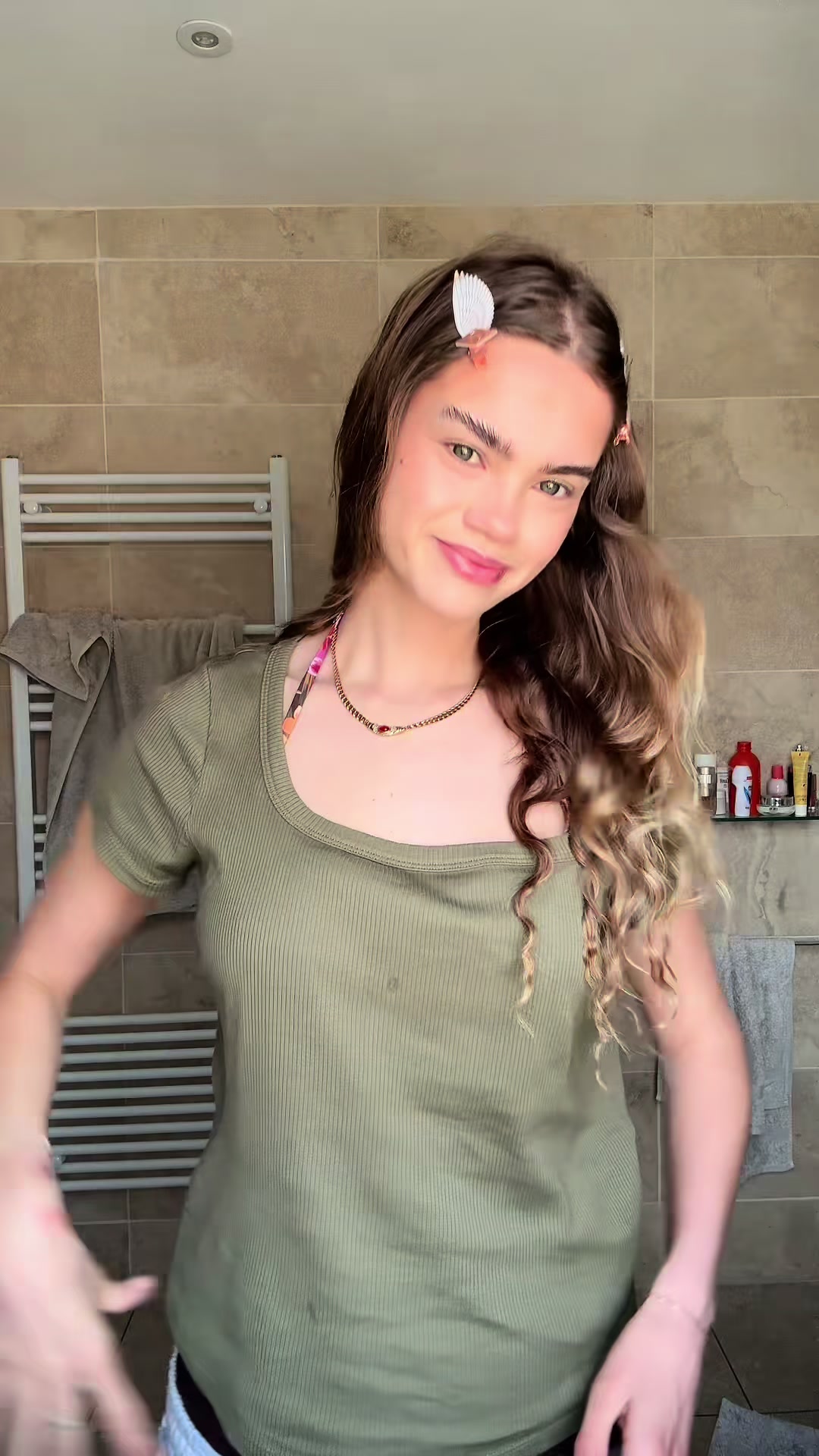 @Alicenevin<3