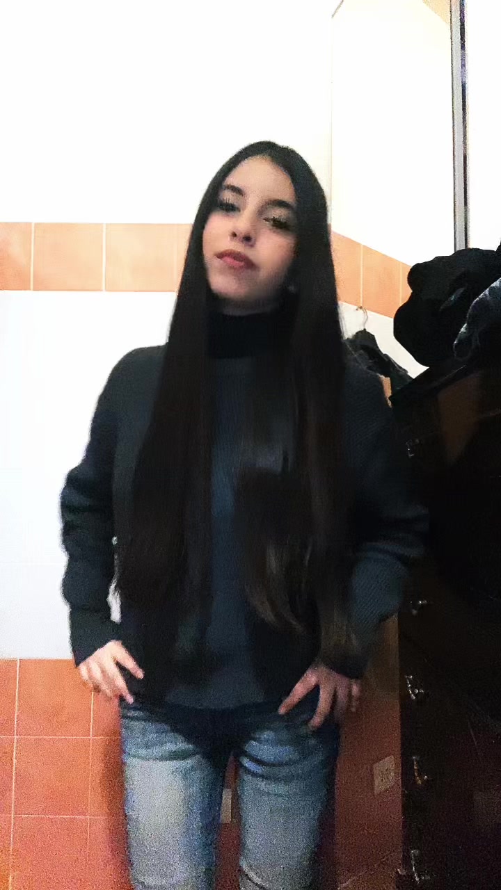 @𝐄𝐦𝐚𝐧𝐮𝐞𝐥𝐚💋