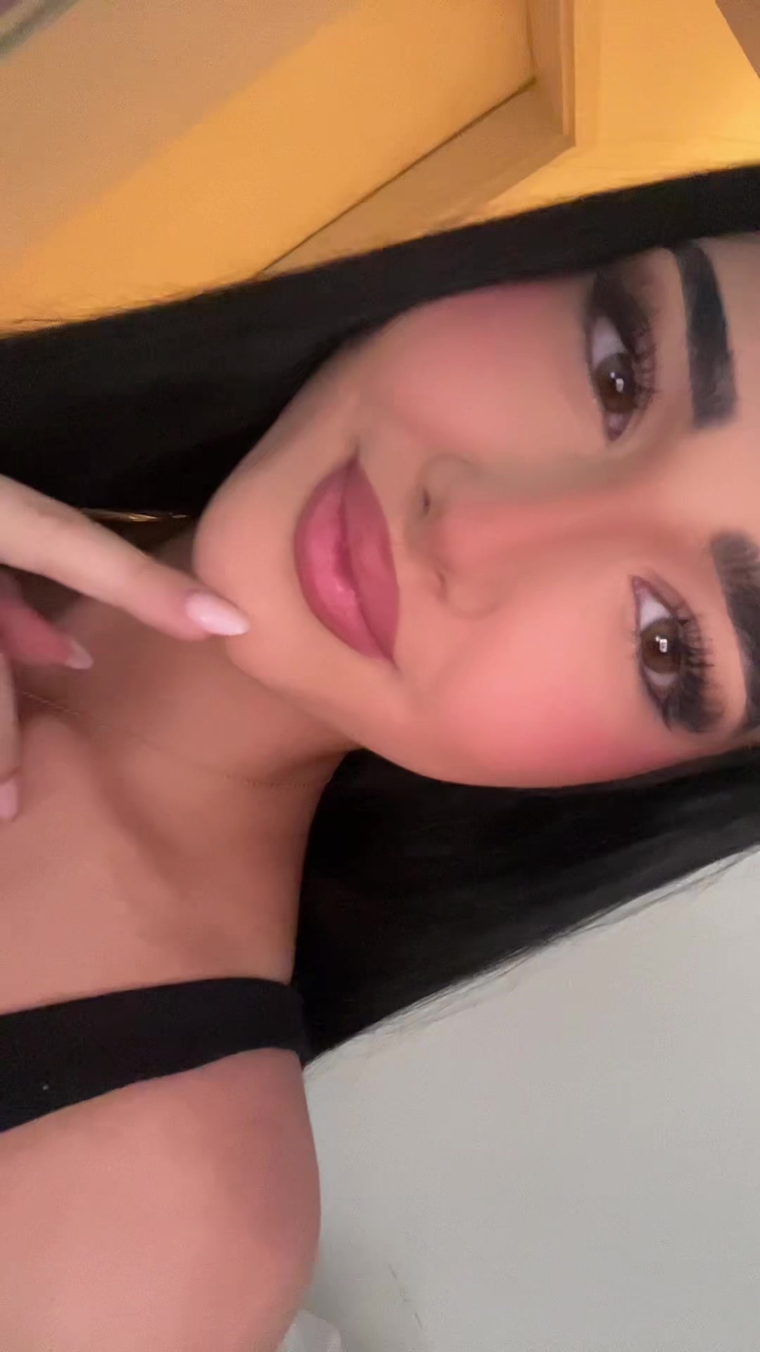 @𝓮𝓵𝓮𝓷𝓪