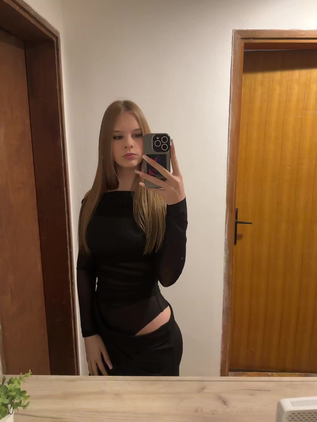 @tena