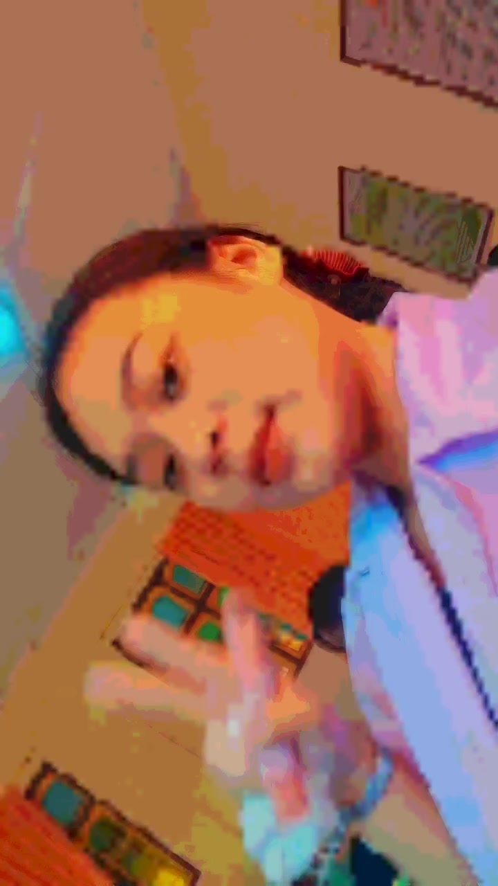 @𝓔