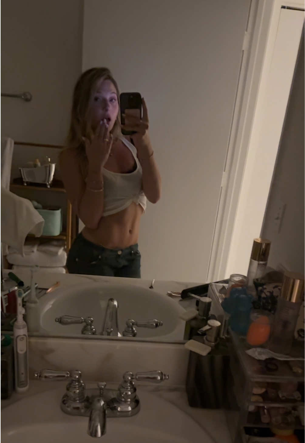 @abryl