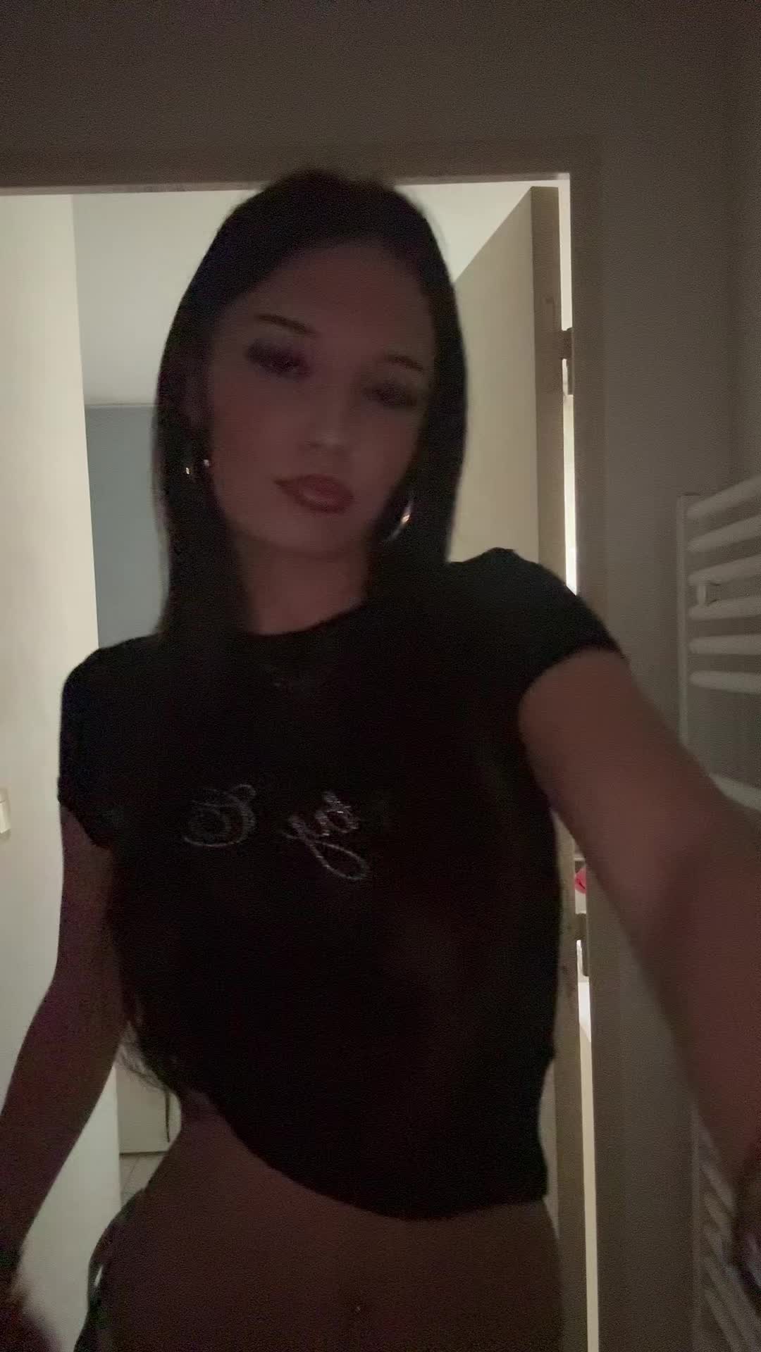 @baddienhess