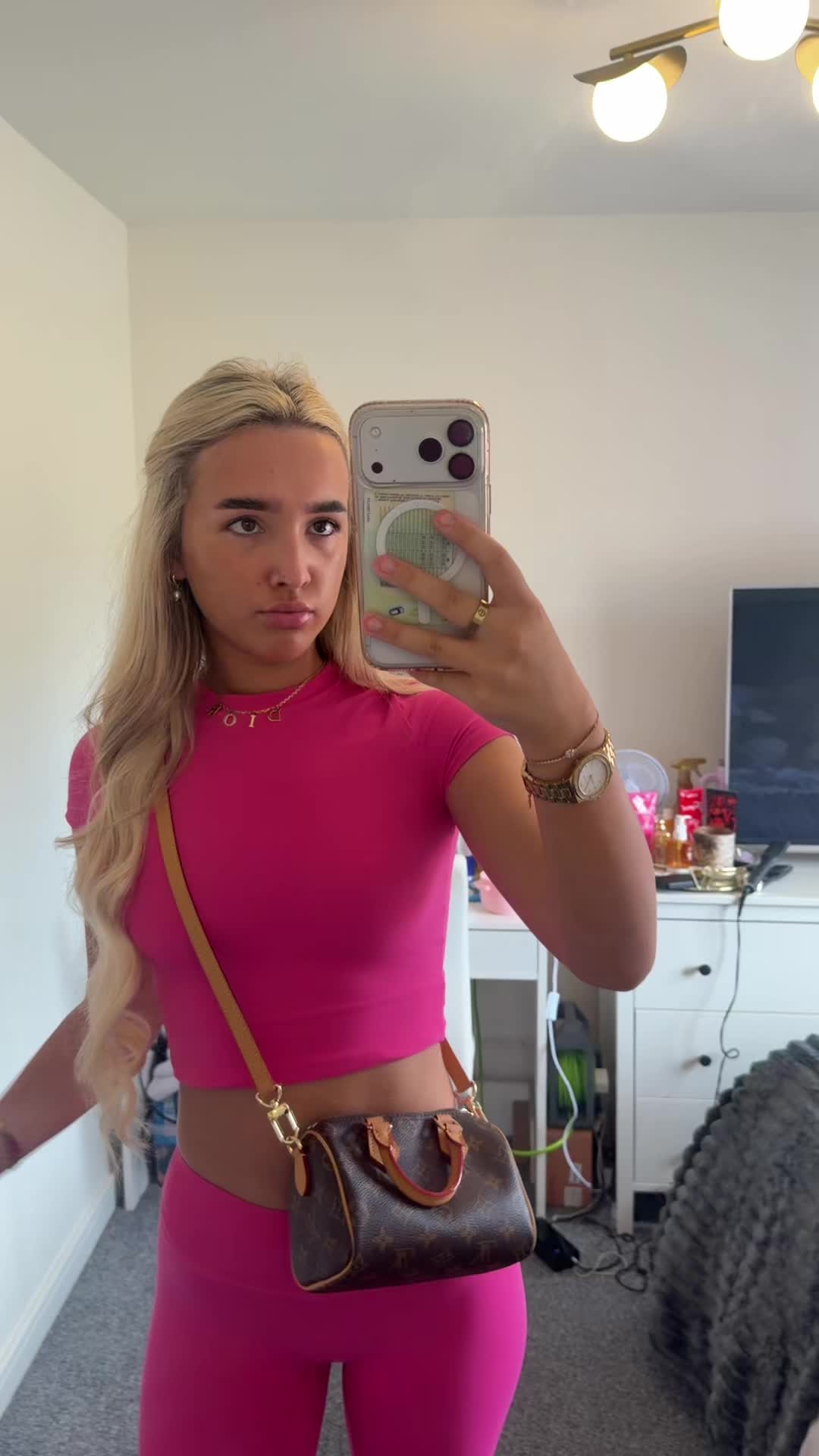 @maisie isabella little 🫦✨🍒