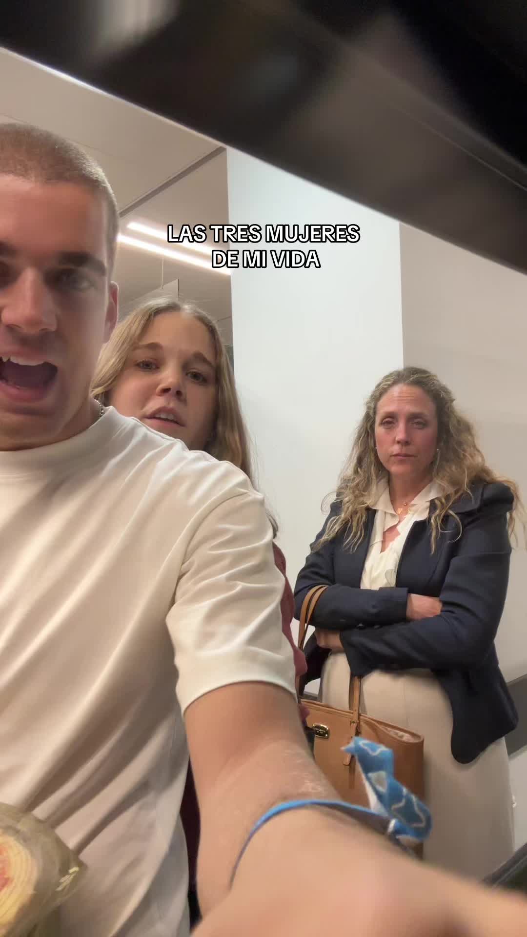 @randomweycontent