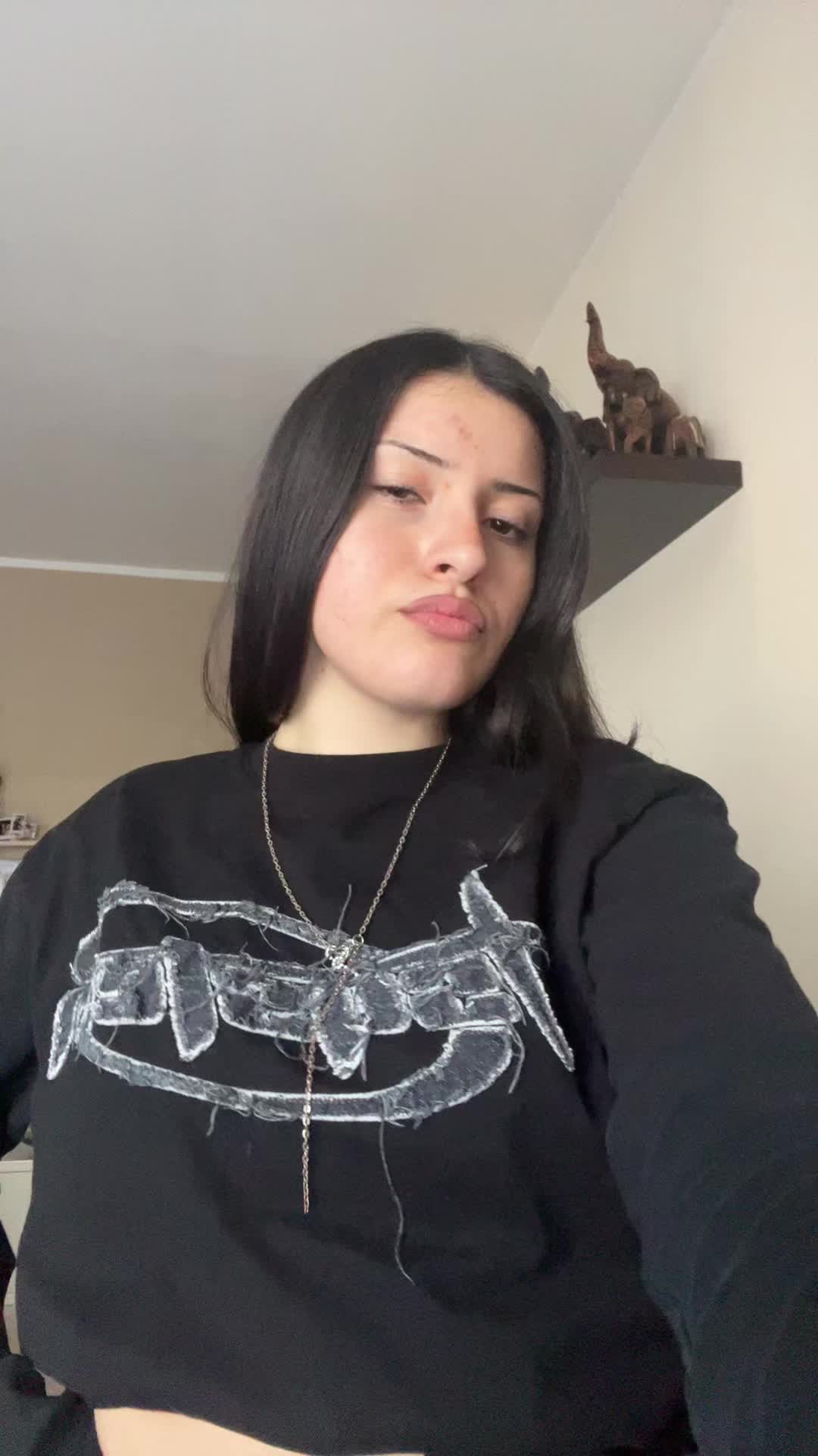 @manuela🪰