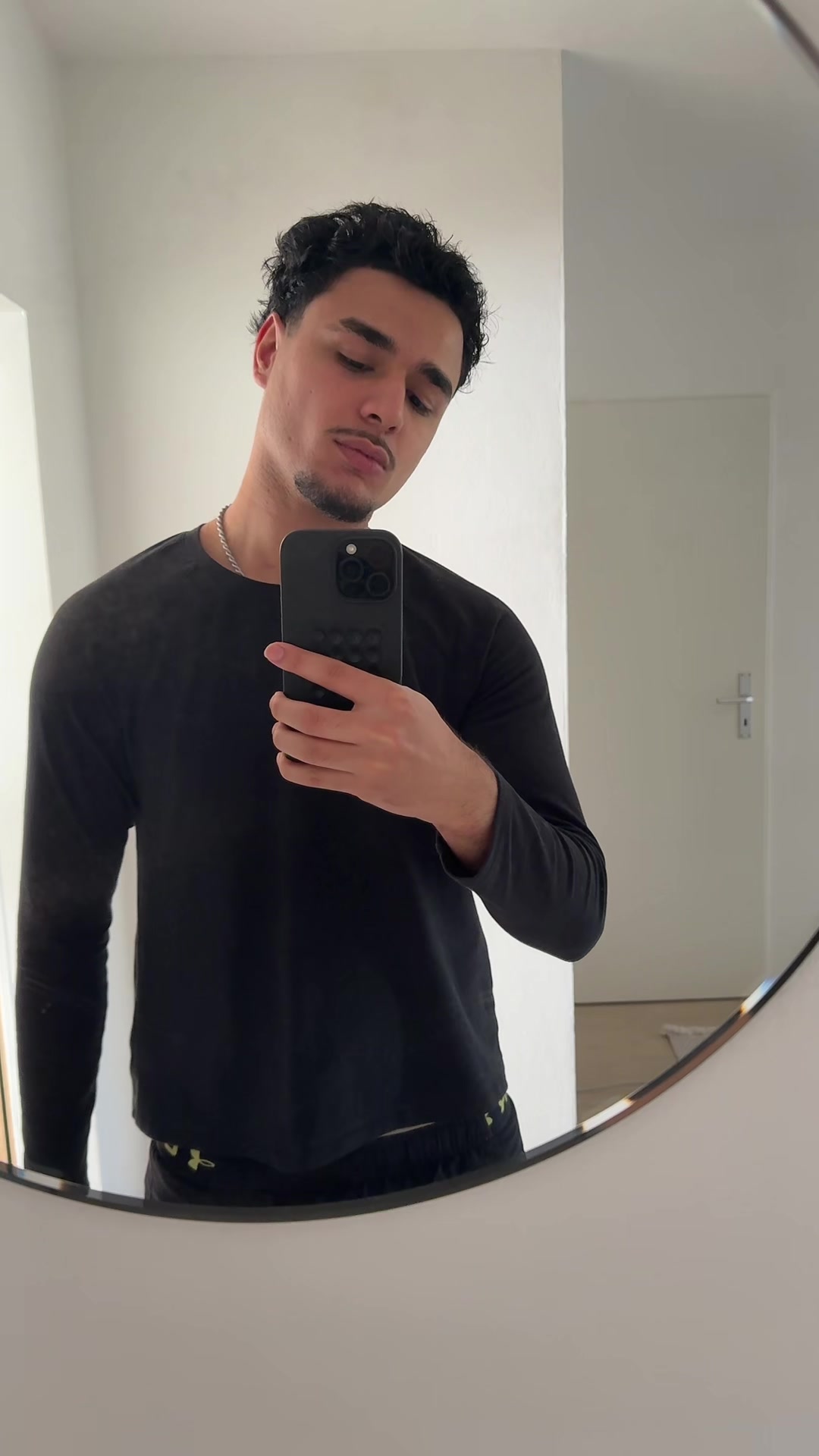 @youngvallo