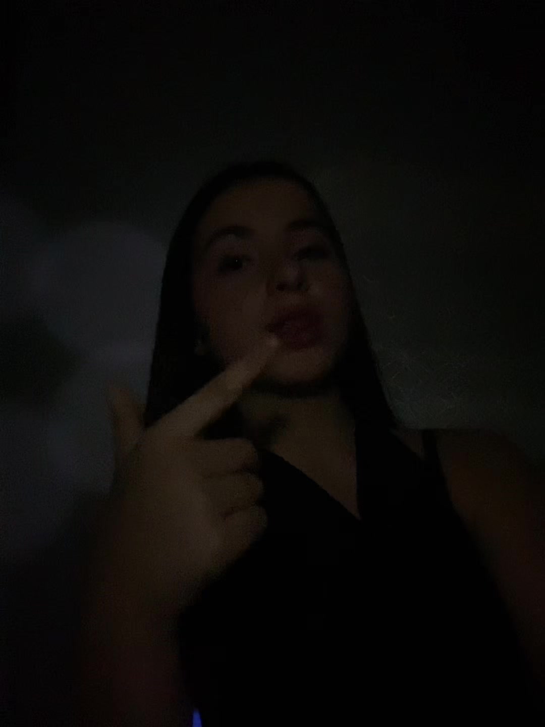 @_theodoraa__