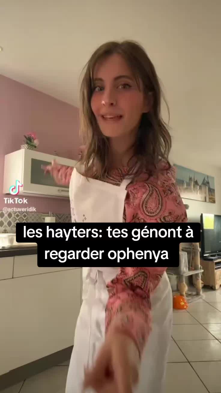 @ophenya queen👑