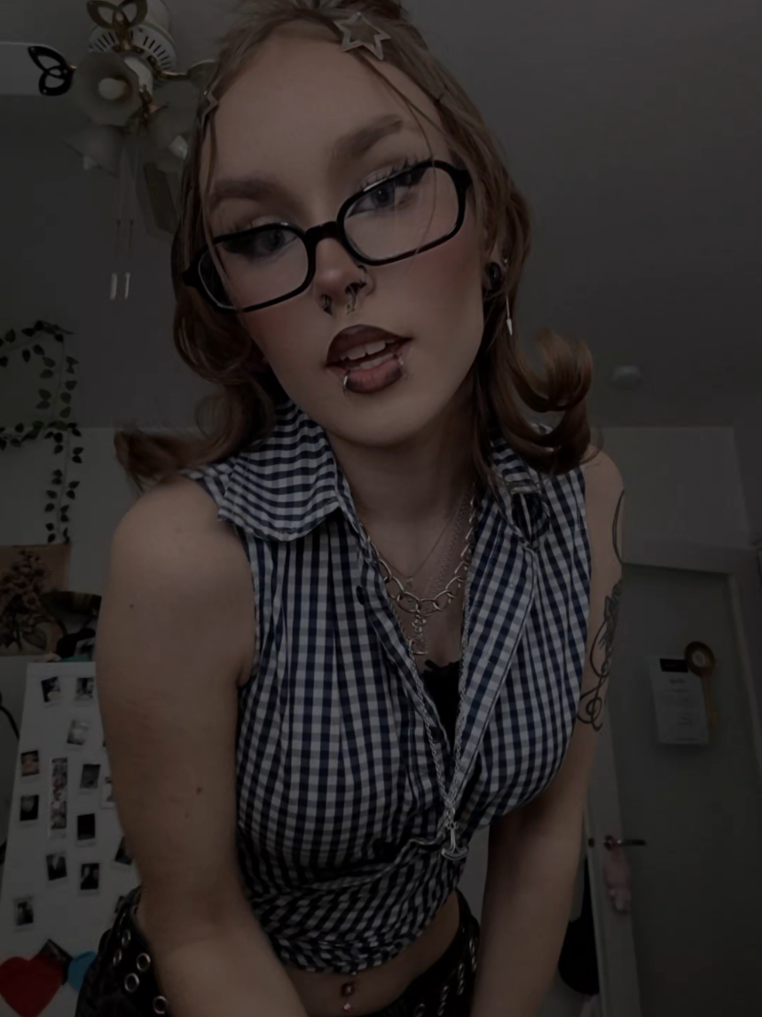 @𝓣𝓮𝓪 𝓐𝓭𝓮𝓵𝓮🌹