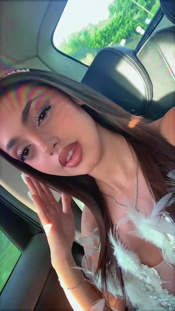 @👸🏽