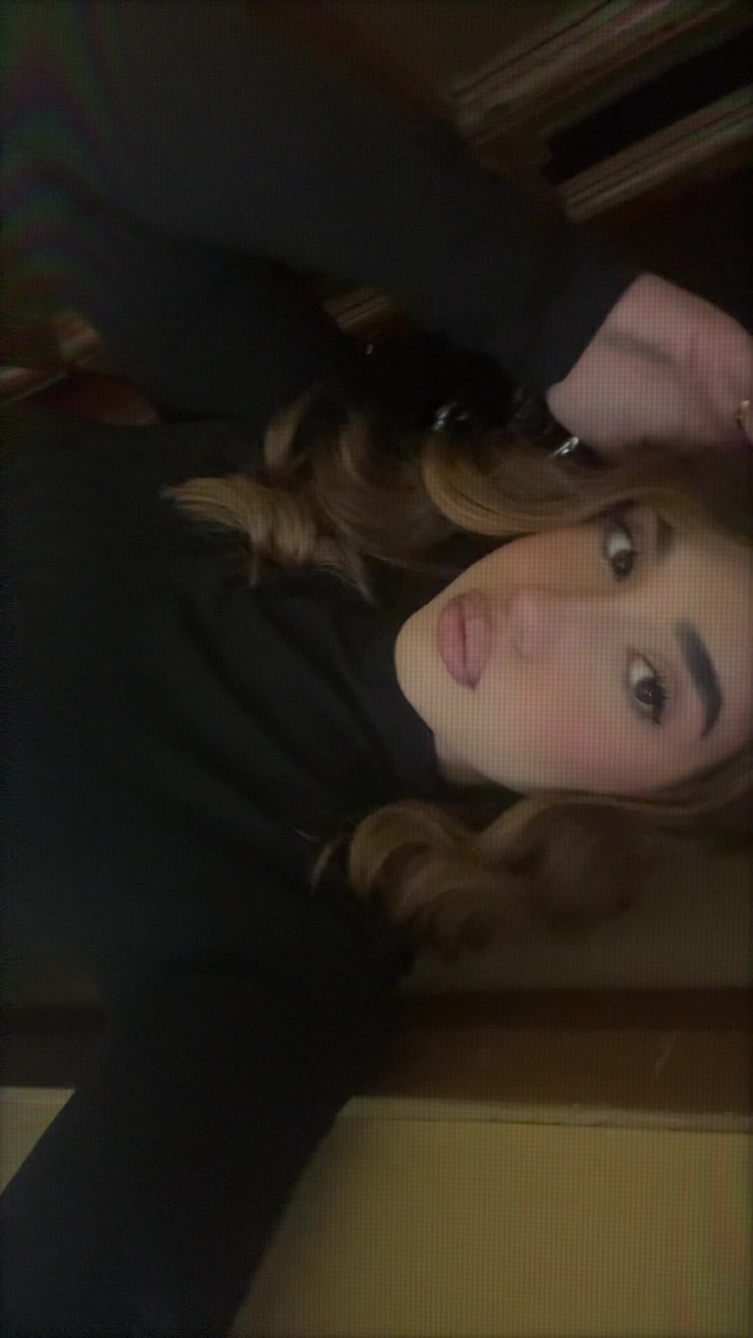 @Desi👧🏻