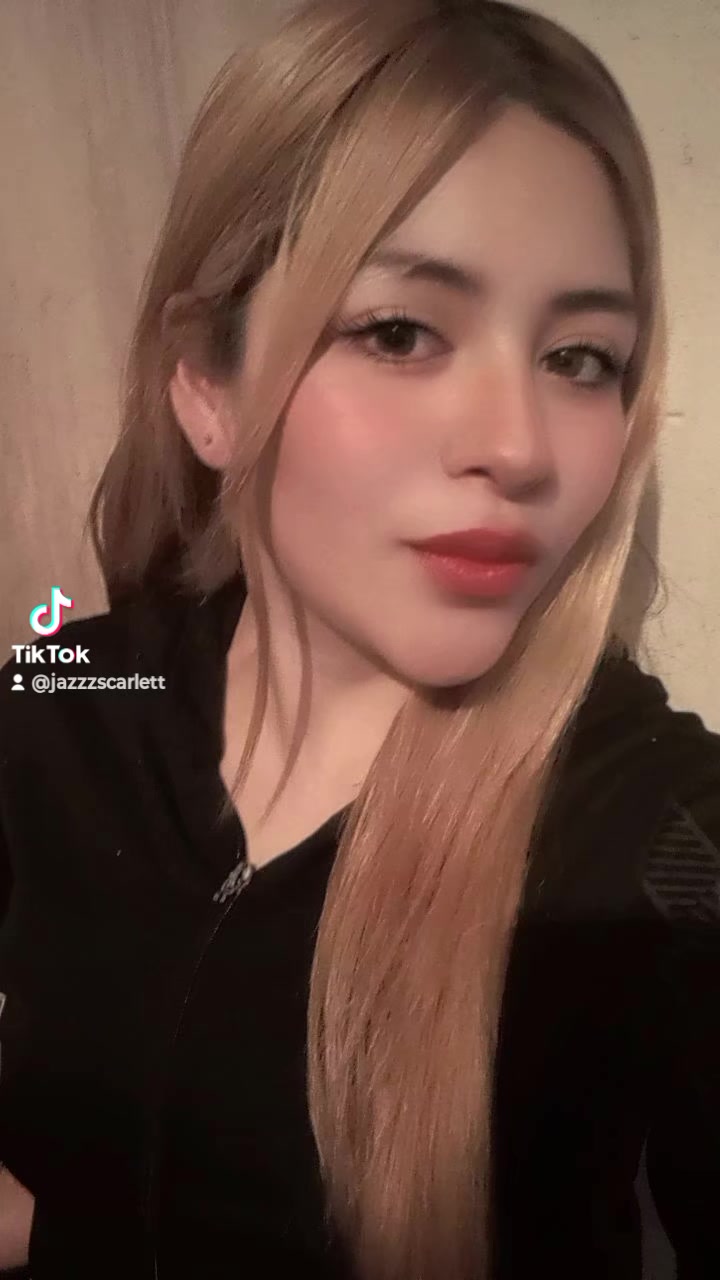 @Jazzz Scarlett 👸🏻🖤