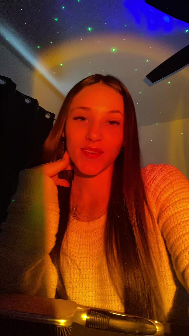@kirsten💕