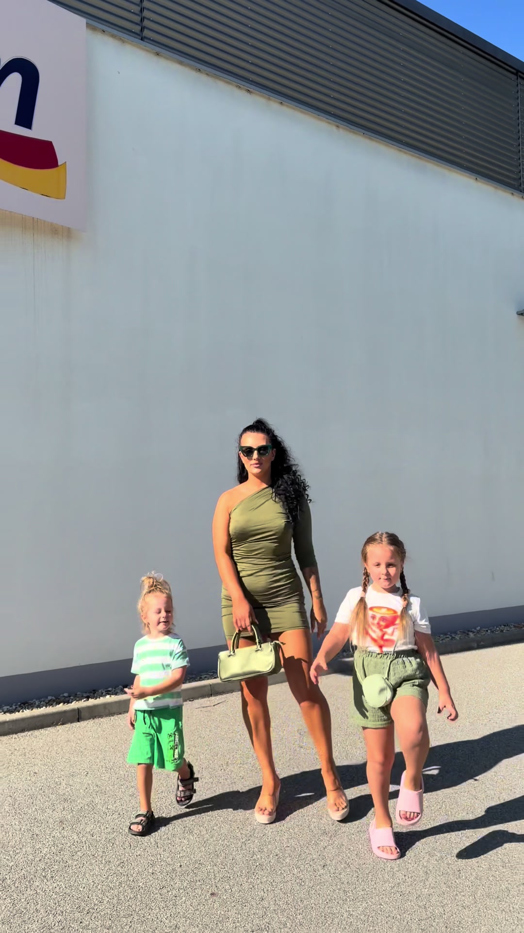 @mommyvanesaa's kids