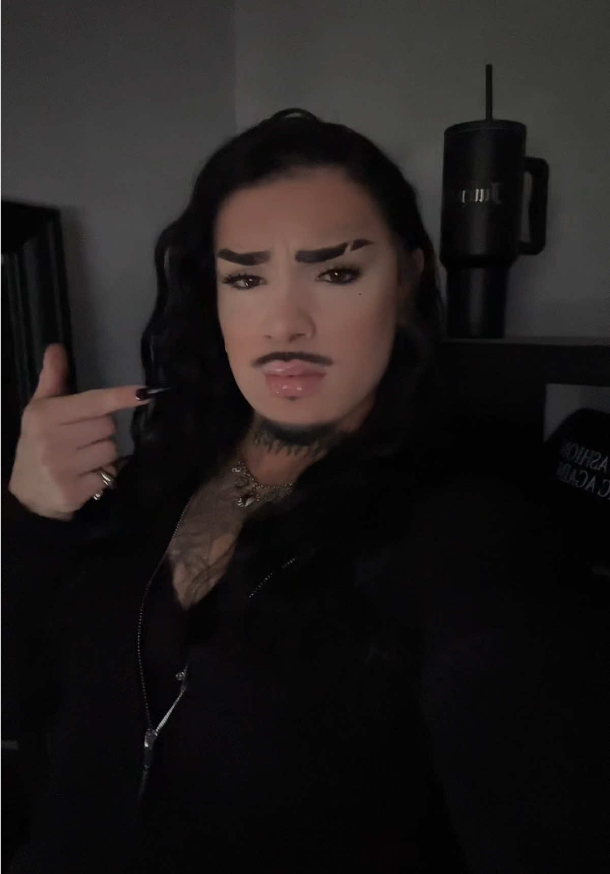 @𝐢𝐜𝐲 𝐠𝐨𝐫𝐠𝐨𝐧🐍