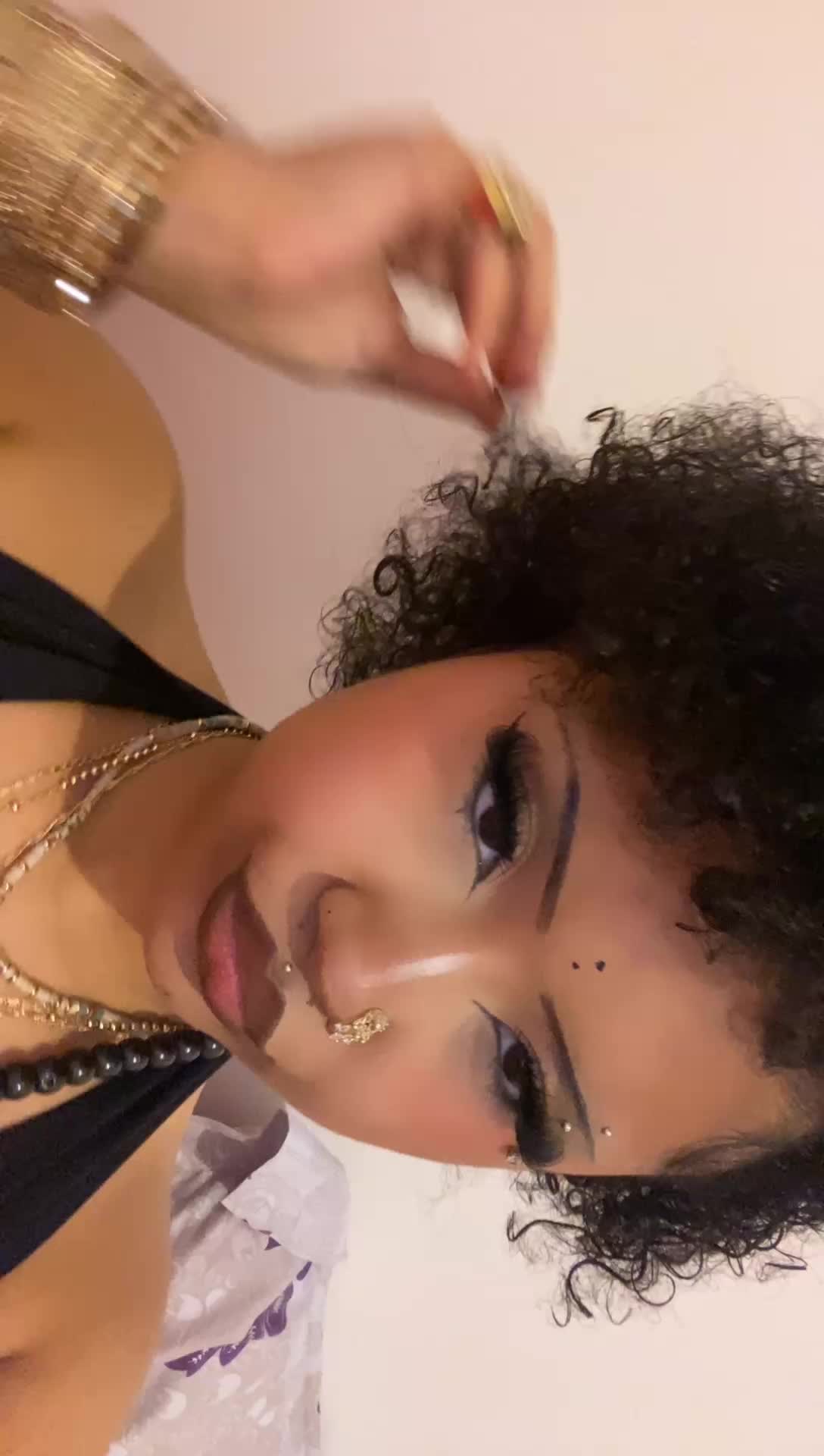 @NANA🧛🏽♀️