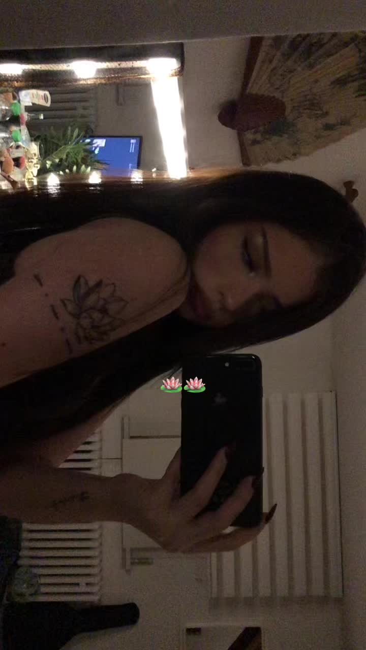 @妮妮