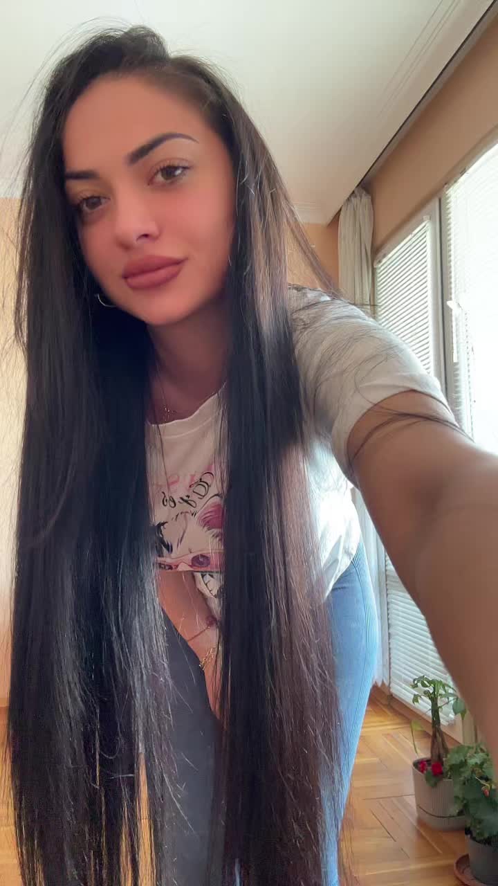 @Mikkaela Kamburova