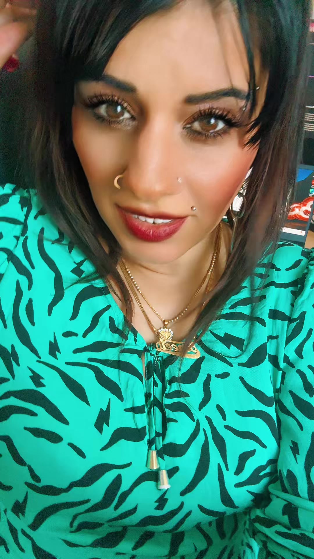 @ⁱᵐ͟͟͞͞☞🇬🇧𝕌𝕂 𝕊𝕙𝕖𝕣𝕟𝕚🐅