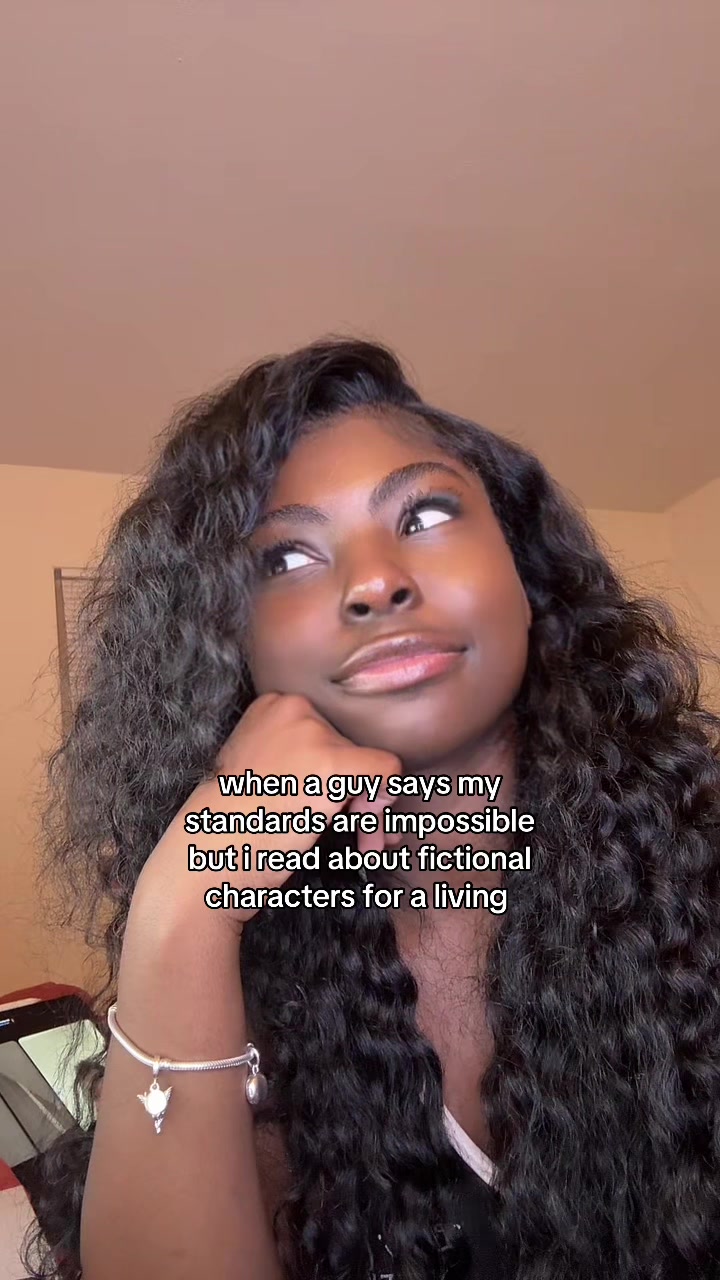 @goodgirls.tbr | BookTok ♡