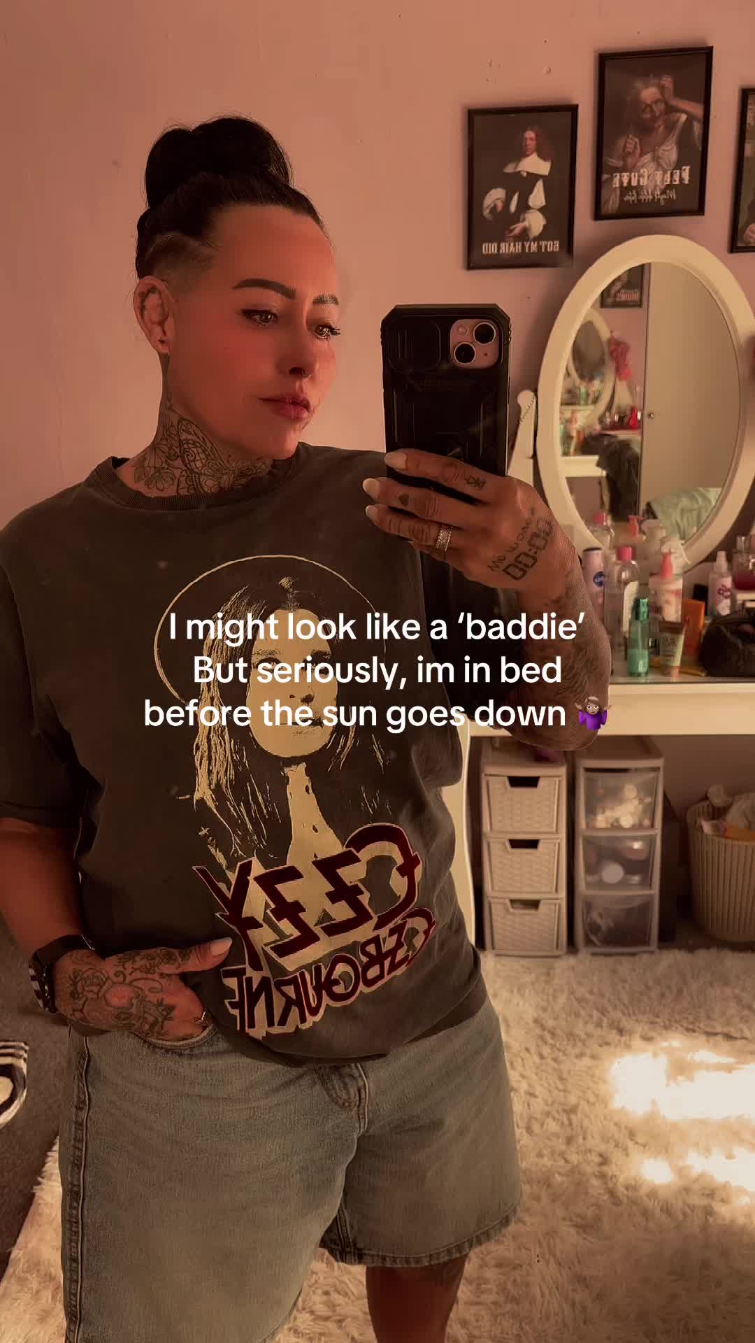 @Cutebutpsycho🖤