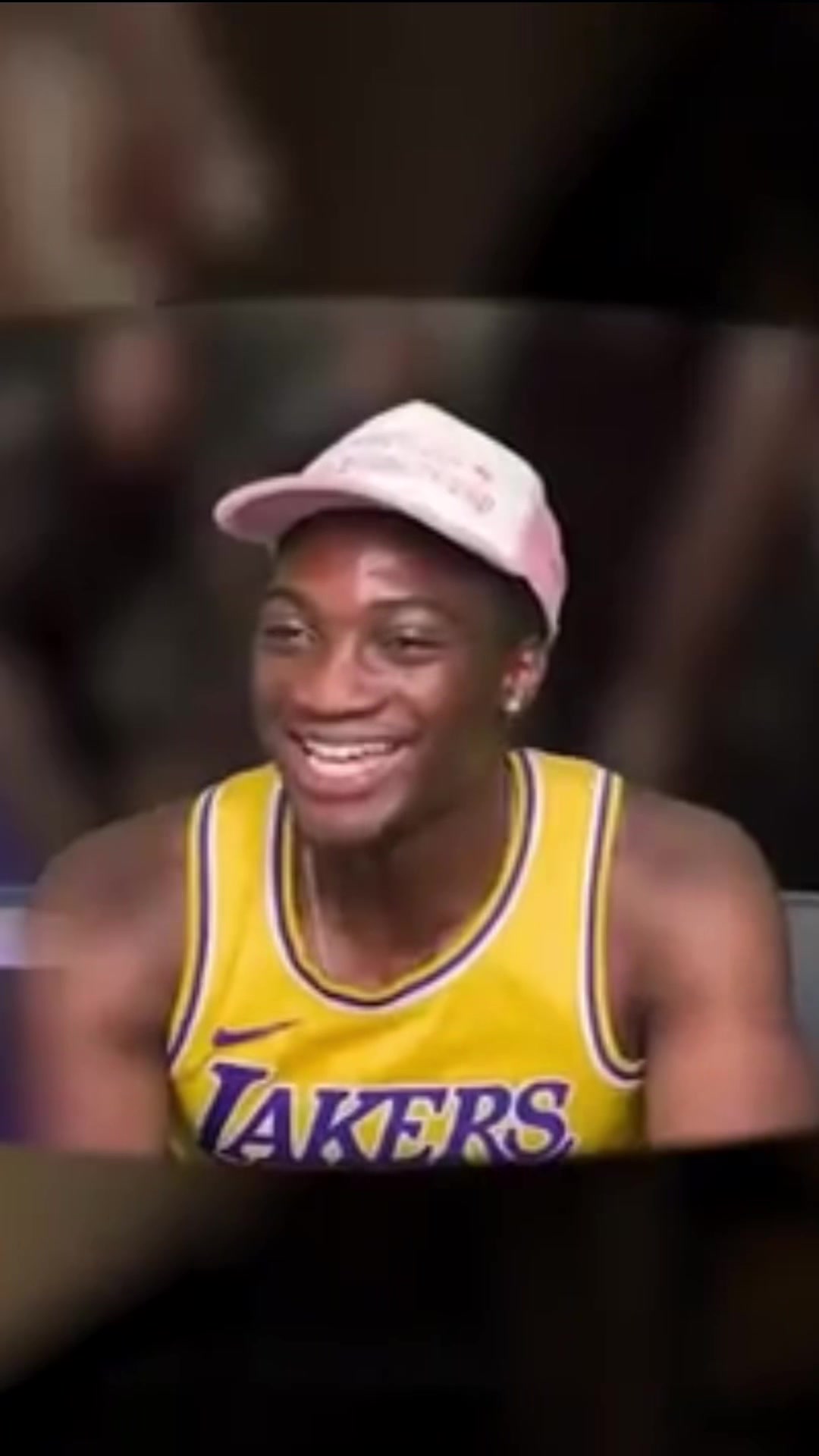 @Akinreacts