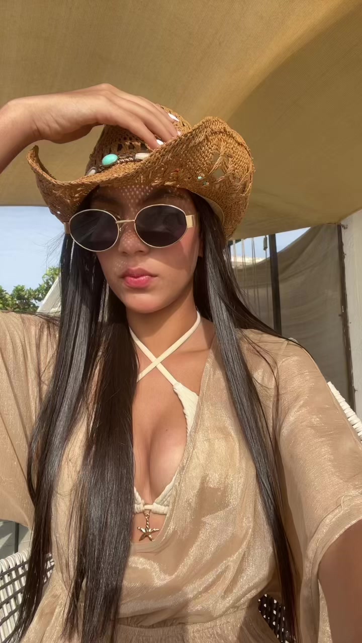 @camila