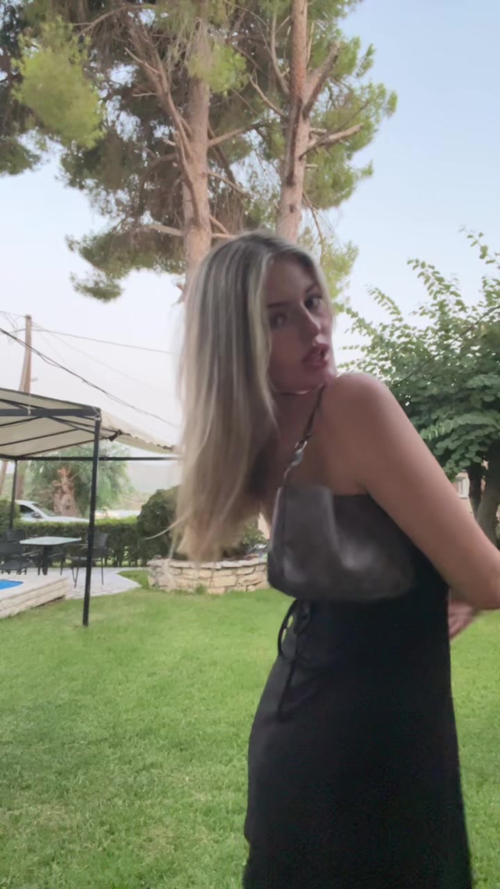 @chrysa