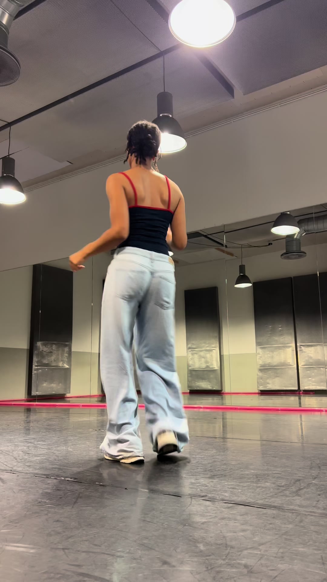 @sarah.lamorena